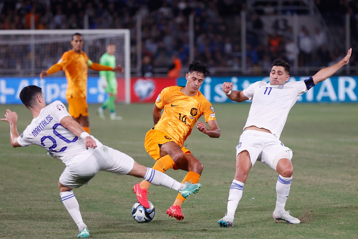 Lof Voor Volwassen Oranje Uitblinker Goede Combi Met Frenkie De