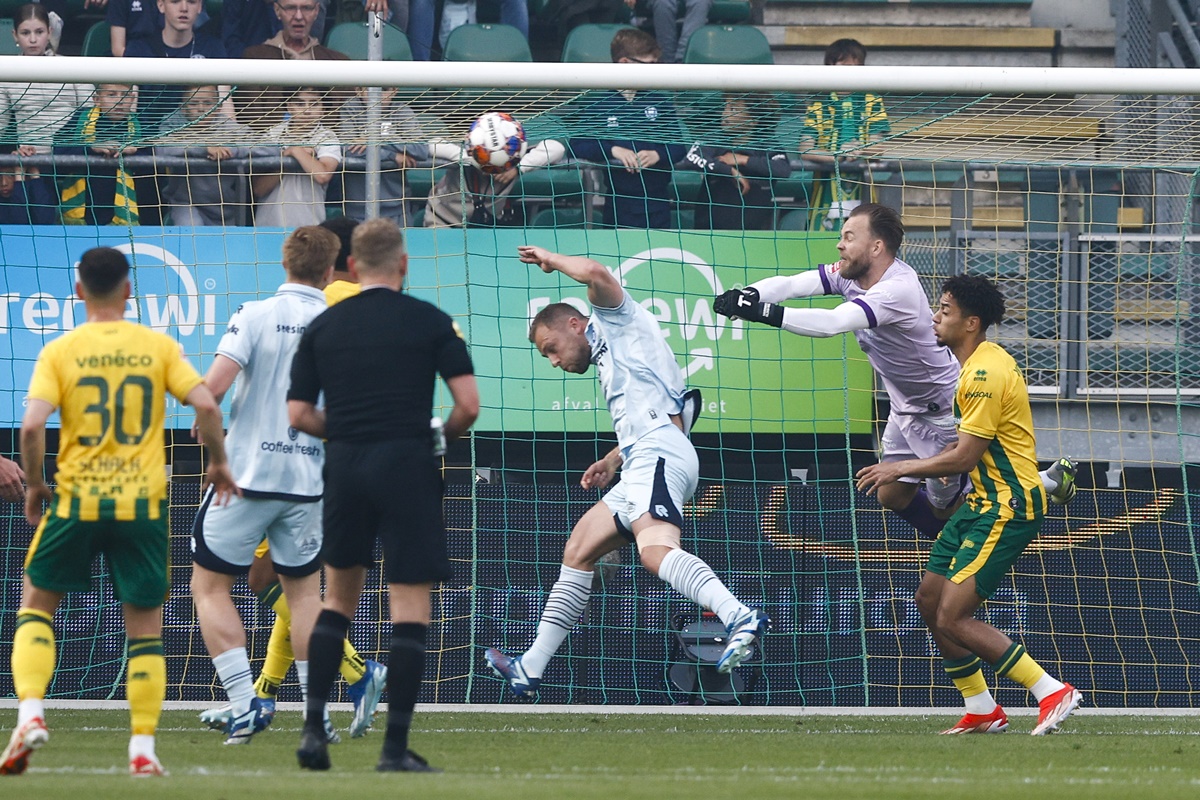 Grote Schande Bij ADO De Graafschap Soccernews Nl