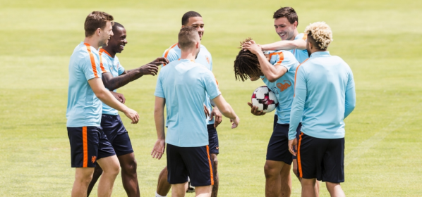 Foto: Opvallende aanwezige in Oranje-selectie: ‘Wat een grap!’