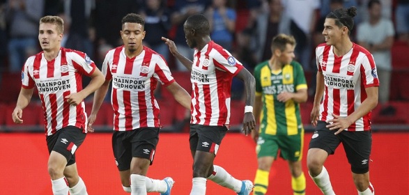 Foto: ‘Faber verrast met noodoplossing in de spits bij PSV’