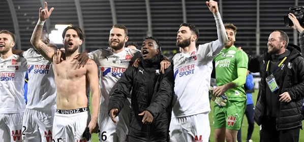 Foto: ? Oud-Vitesse speler scoort schitterend tegen het PSG van Bakker