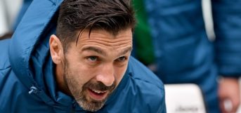 Keepersheld Buffon maakt na 7.339 dagen rentree bij Parma