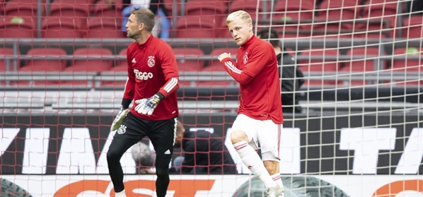 Foto: Ajax-fans schrikken zich dood en doen oproep aan Overmars