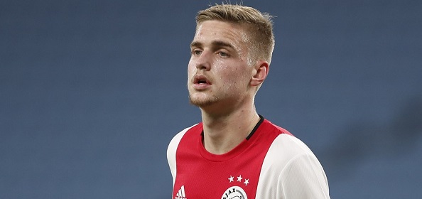 Foto: Ajax slaat opnieuw slag met contractverlenging: Taylor tekent bij tot 2024