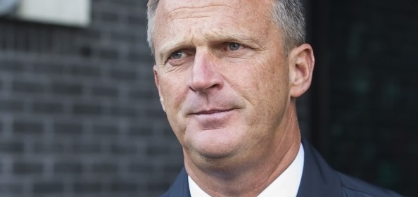 Foto: Van den Brom doet opnieuw zijn beklag over drukke kalender