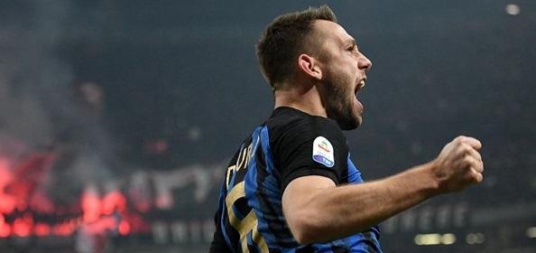 Foto: De Vrij helpt ploeterend Inter in het zadel met goal (?)