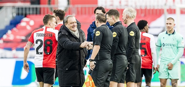 Foto: Kijkers Feyenoord-Willem II zijn het zat: “Kappen!”