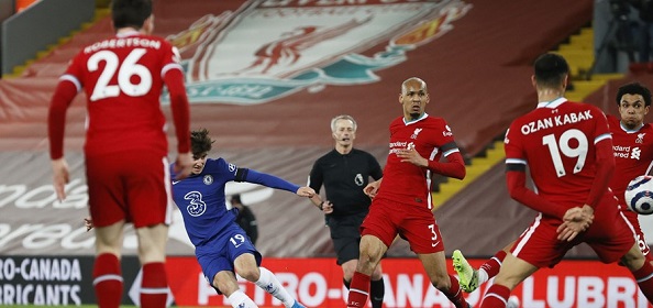 Foto: Mount schiet Chelsea naar zege bij Liverpool