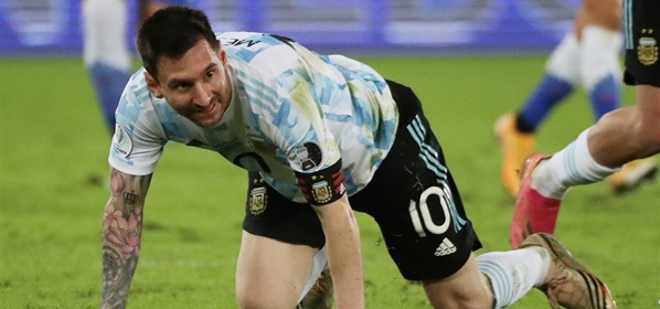 Foto: Argentinië laat zege glippen na schitterende vrije trap Messi