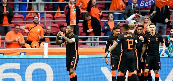 Foto: Oranje domineert buitenlandse ‘elftallen van de groepsfase’