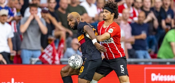 Foto: Huntelaar troost Babel: ‘4-0 winnen en je bent door’