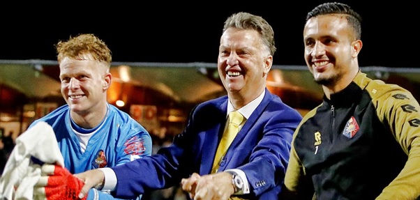 Foto: Trainingspak Van Gaal levert duizenden euro’s op