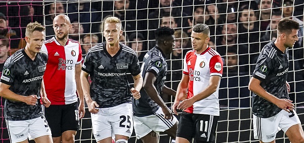 Foto: Union-aanhang woedend op Feyenoord en politie