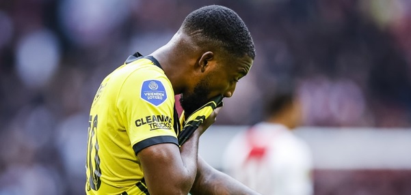 Foto: ‘Vitesse frustreert Feyenoord en Bazoer’