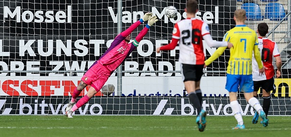 Foto: Feyenoord worstelt zich naar zege in Waalwijk