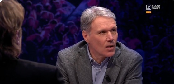 Foto: Van Basten: ‘Alsof Overmars iemand vermoord heeft’