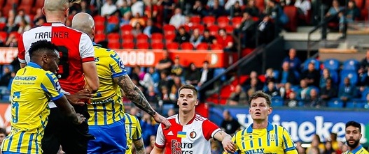 Foto: ‘Groot schandaal bij oefenduel Feyenoord-RKC’