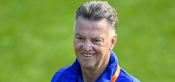 Foto: Van Gaal spreekt zich uit over speelwijze Oranje