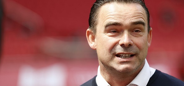 Foto: Antwerp FC komt met officieel Overmars-statement