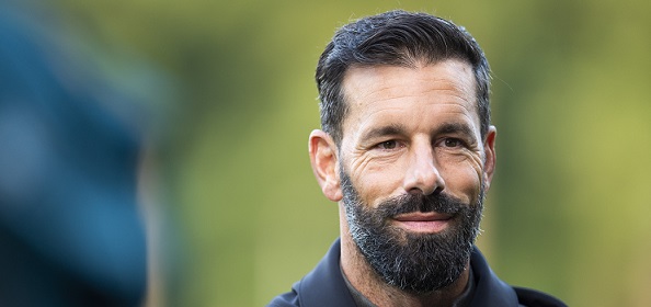 Foto: De Telegraaf bevestigt: ‘Van Nistelrooy accepteert PSV-job’