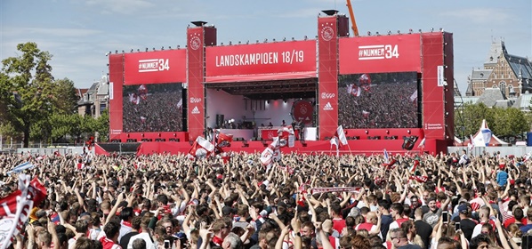 Foto: Grote domper voor Ajax-fans: geen huldiging op Museumplein bij titel