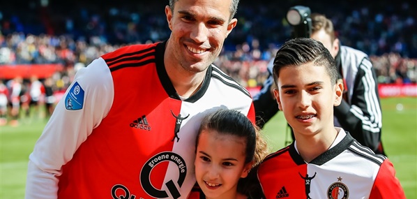 Foto: ‘Van Persie junior wil vader achterna en tekent contract bij Feyenoord’