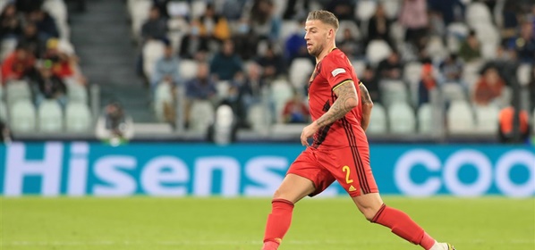 Foto: Alderweireld maakt gehakt van Nederlands elftal