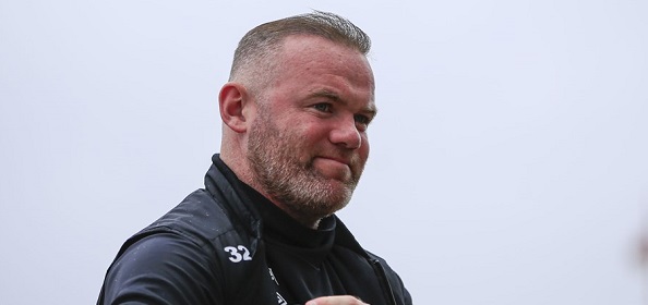 Foto: Rooney draait 180 graden en vertrekt per direct