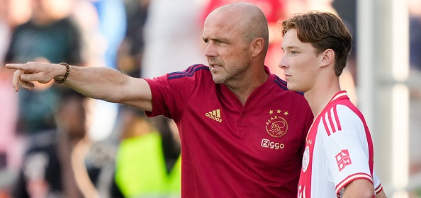 Foto: Opstelling Ajax: Schreuder kiest voor piepjong elftal