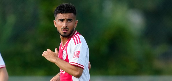 Foto: Ajax breekt contract Ünüvar open: “Nooit veranderd”