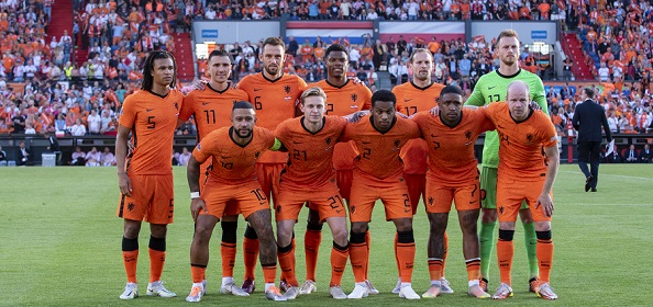 Foto: Oranje-internationals gefileerd: “Hypocriet”