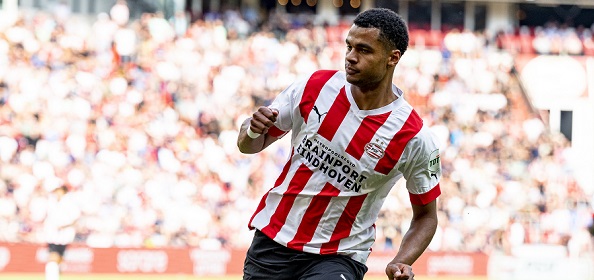 Foto: Gakpo krijgt transferadvies van Depay en Wijnaldum