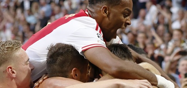 Foto: Clubicoon Rangers kraakt harde Ajax-noot