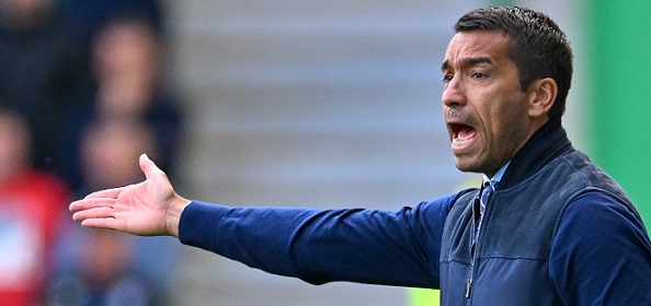 Foto: Van Bronckhorst: ‘We weten dat dit onacceptabel is’