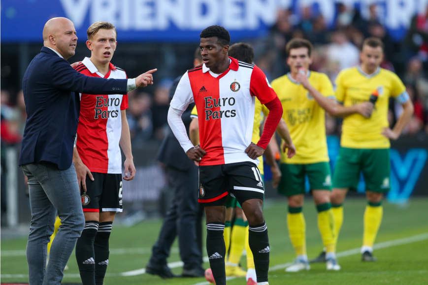 Foto: Slot moet middenveld Feyenoord wijzigen: ‘Die gaan echt geen zes goals maken’