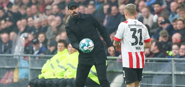 Foto: Van Nistelrooy pakt negatief record met PSV