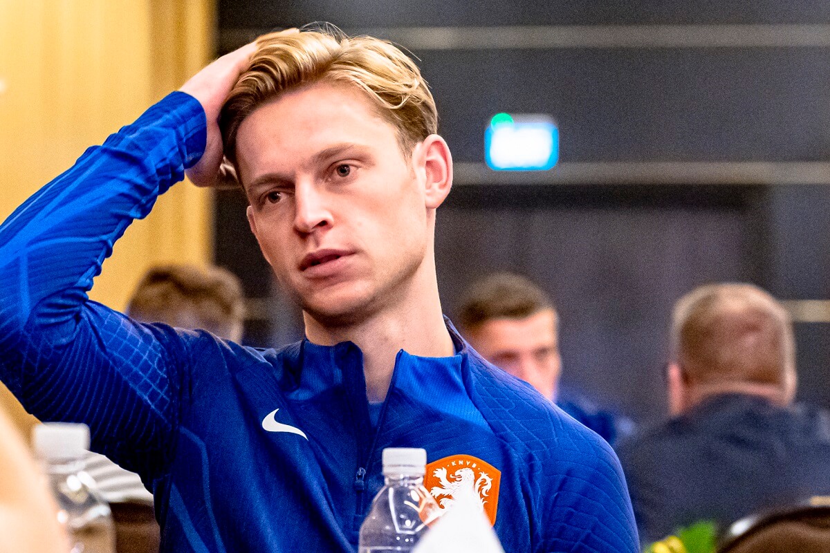 'Frenkie De Jong Opent Onderhandelingen' | Soccernews.nl