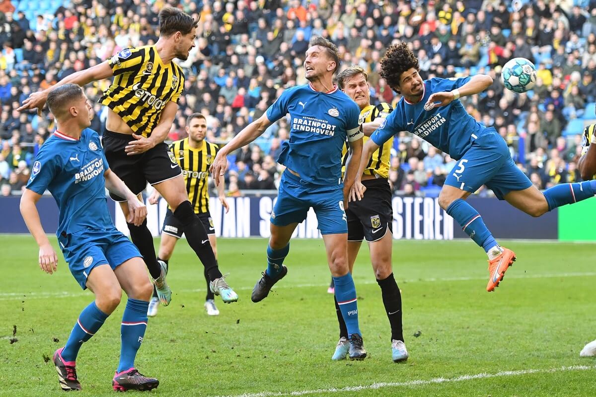 Van Ginkel Pijnigt PSV In De Schaduw Van De Klassieker | Soccernews.nl