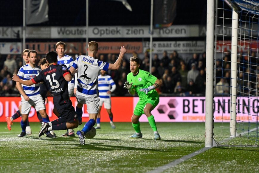 Foto: PSV rekent af met heldhaftig Spakenburg en bereikt finale KNVB Beker