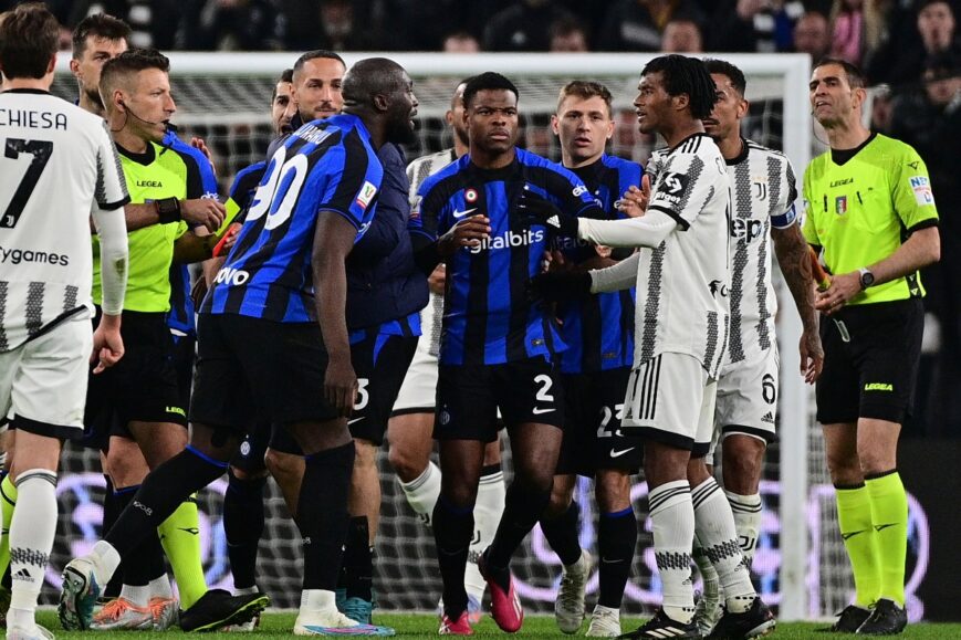 Foto: Hectische slotfase Juventus en Internazionale: drie rode kaarten en gelijkspel