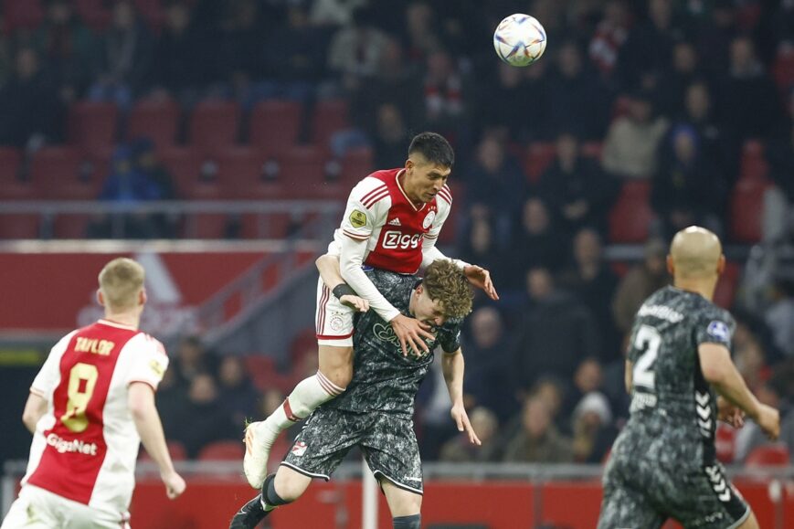 Foto: Ajax geeft Álvarez opvallend lang vrij