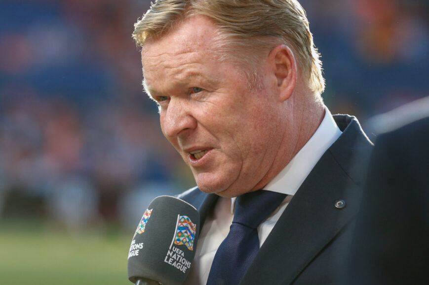 Foto: Koeman verklaart opstellen Geertruida