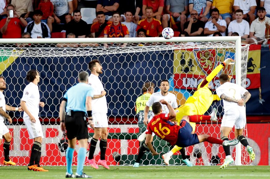 Foto: Spanje bereikt finale, Oranje stuit op Italië