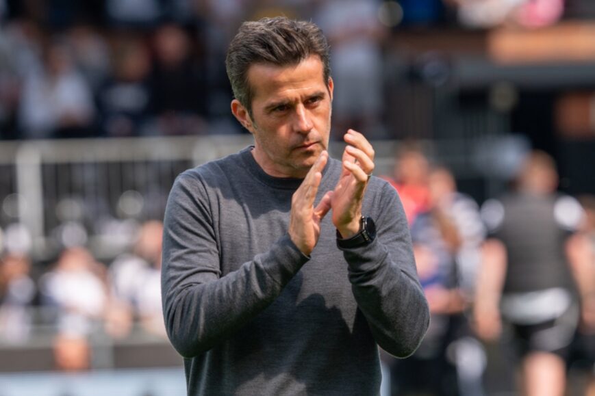 Foto: Bassey maakt indruk op Fulham-manager: ‘Deed het perfect’