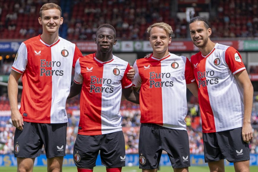 Foto: Feyenoord-aanwinst maakt eerste minuten: “Voor mij persoonlijk lekker”