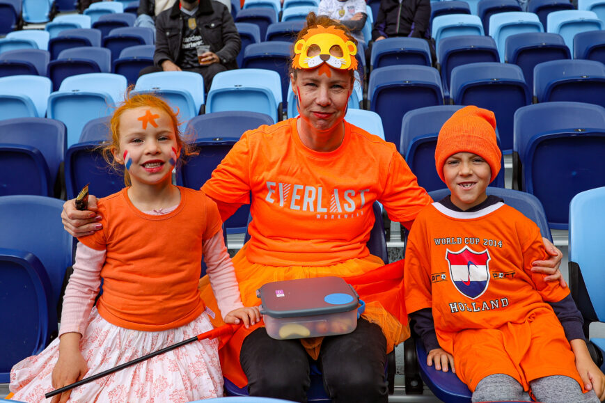 Foto: Aardbeving voelbaar in stadion WK-kwartfinale Oranje Leeuwinnen