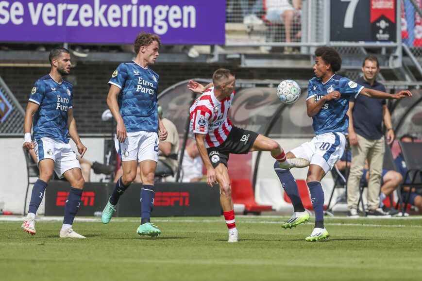 Foto: Feyenoord-nieuweling gefileerd: “Als dit je belangrijkste aankoop is..”