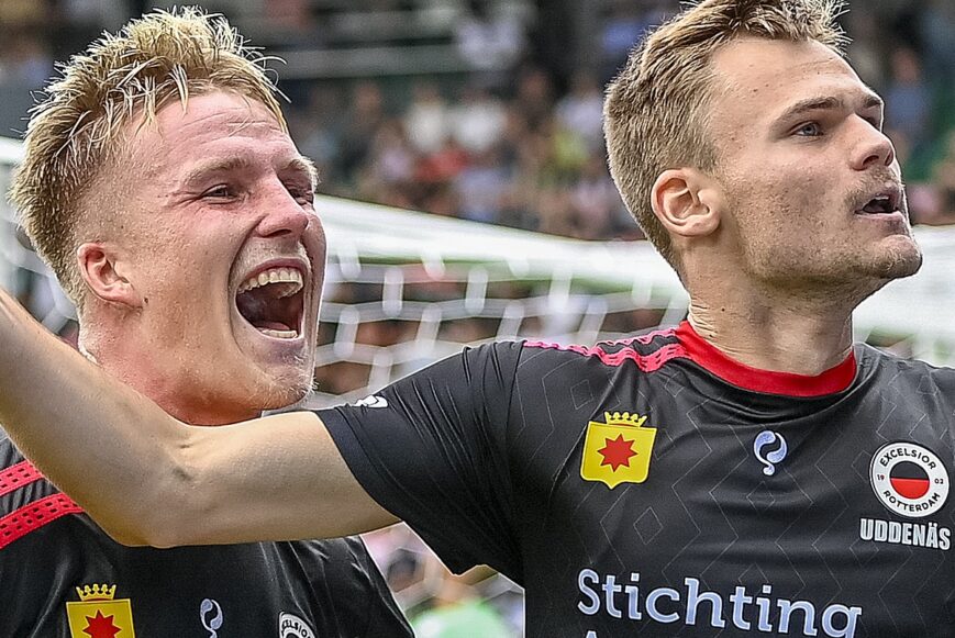 Foto: Excelsior wint in honderdste minuut bij NEC in spektakelstuk van debutanten