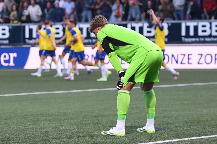 Foto: Cambuur profiteert van Ajax-flaters, Roda foutloos