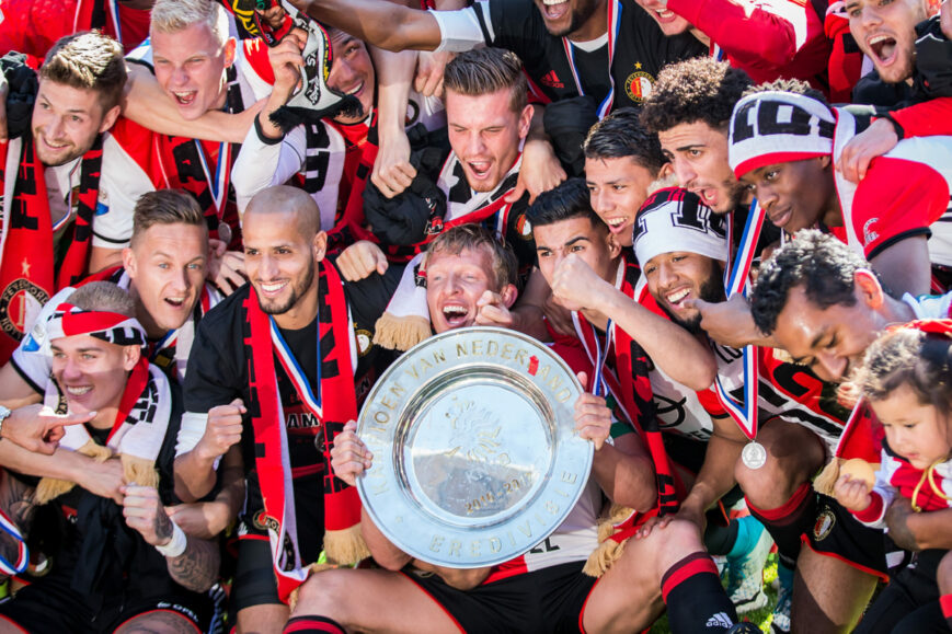 Foto: Opmerkelijk: Ajax-ster viert kampioenschap Feyenoord in 2017